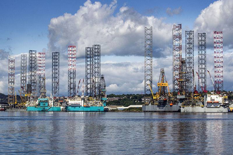 oil rigs at Forth Ports Dundee with jacking towers